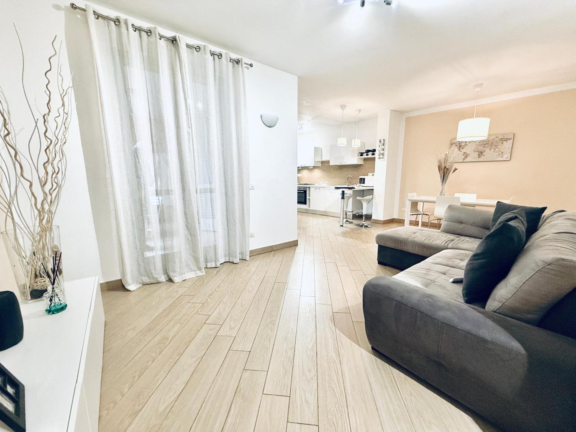 Comecasa Modern Apartment In Historical Centre Άστι Εξωτερικό φωτογραφία